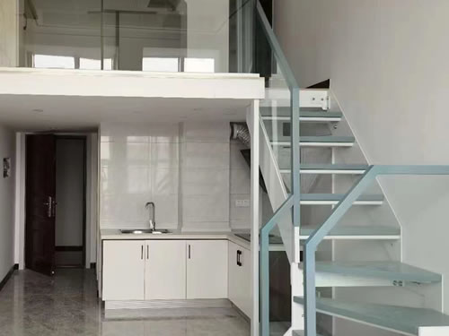 ���Θ���009